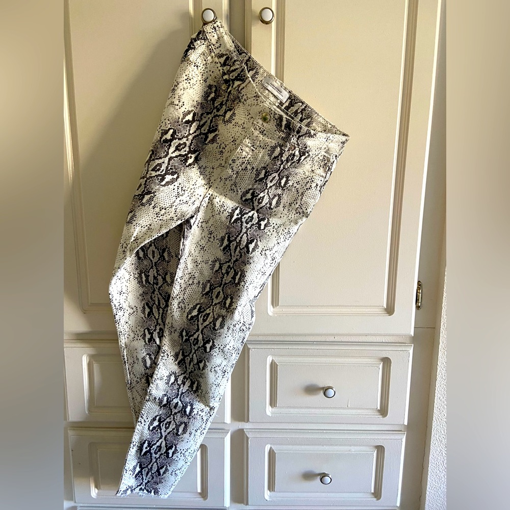 Snake print Zara pants, new without tags, size 10